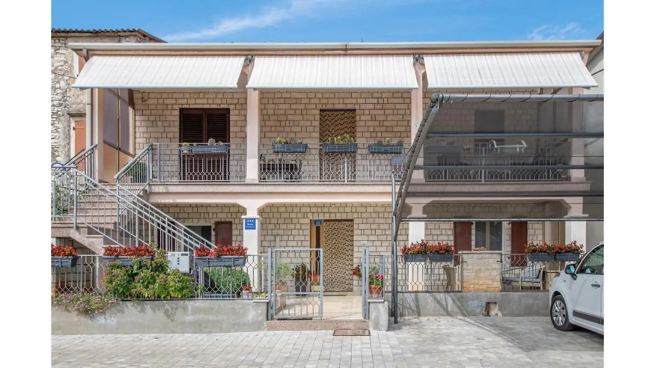 Apartment Erin By Rent Istria Umag 0*,