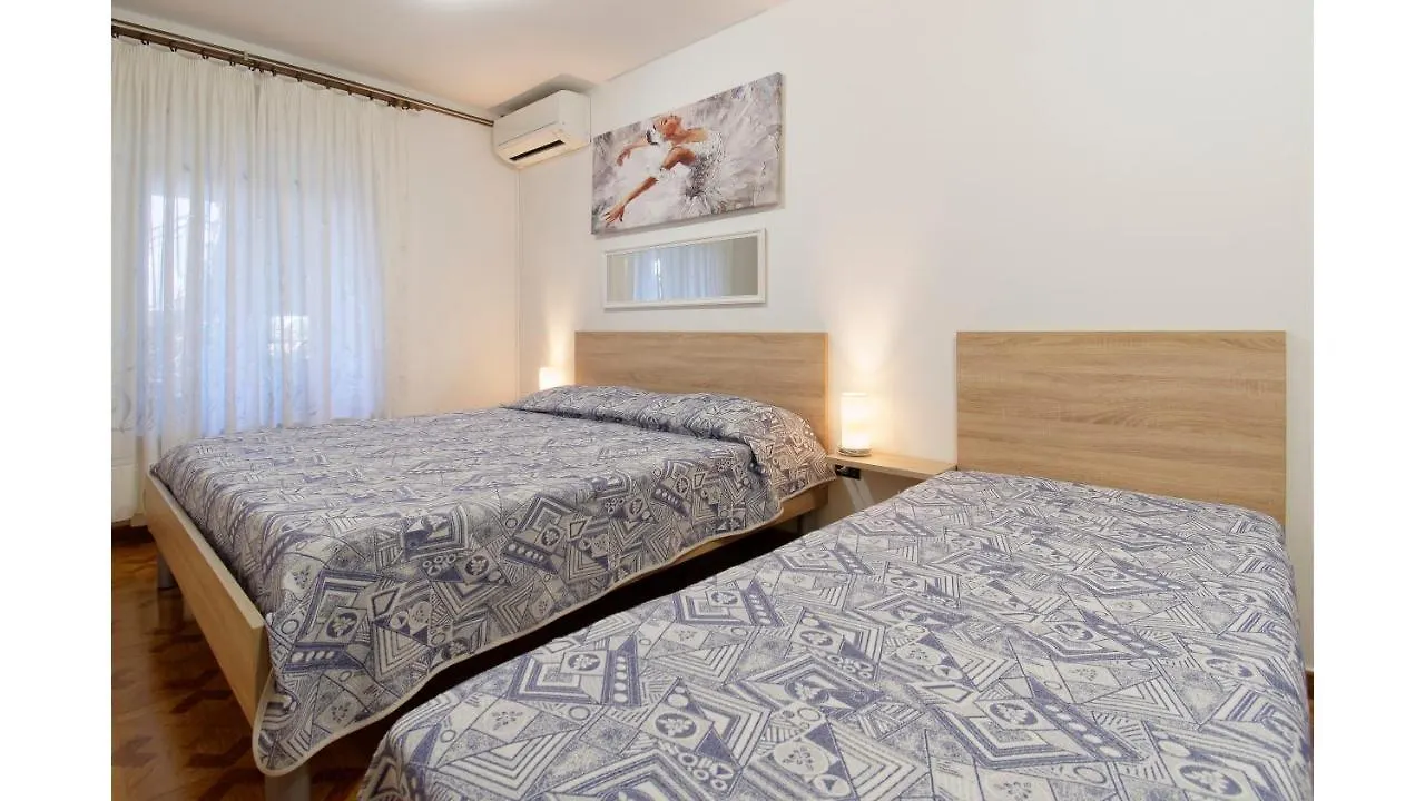 Apartment Erin By Rent Istria Umag Croatia